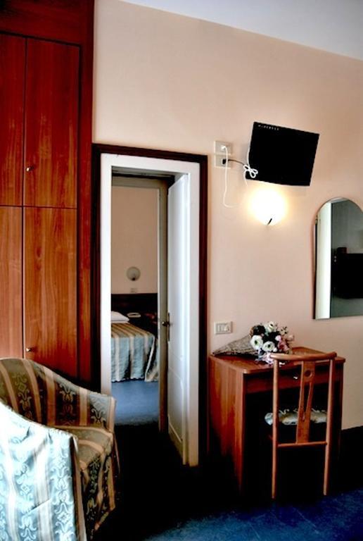 Hotel Acerboli Rimini Ruang foto